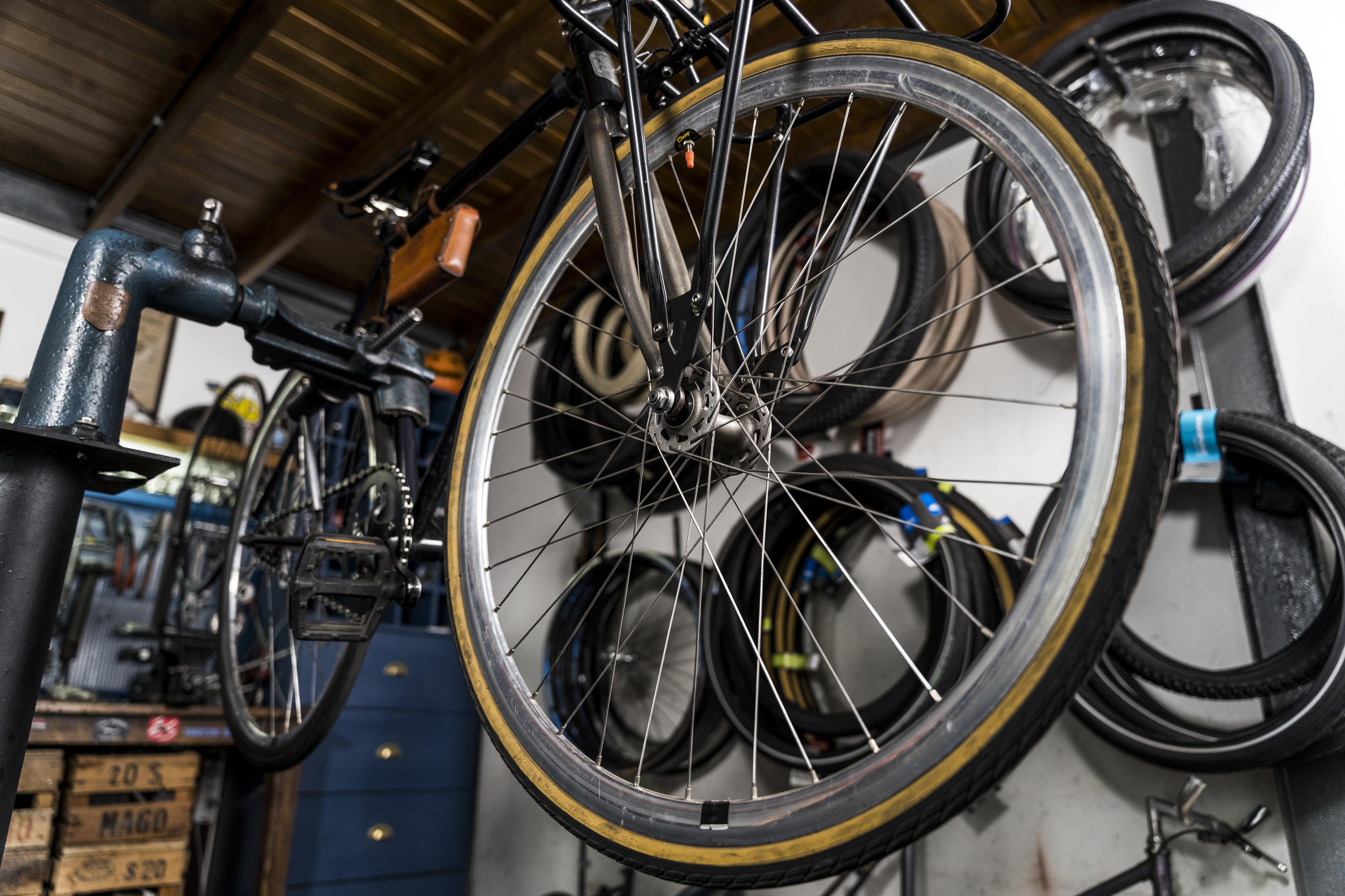 Cámaras y neumáticos de bicicleta