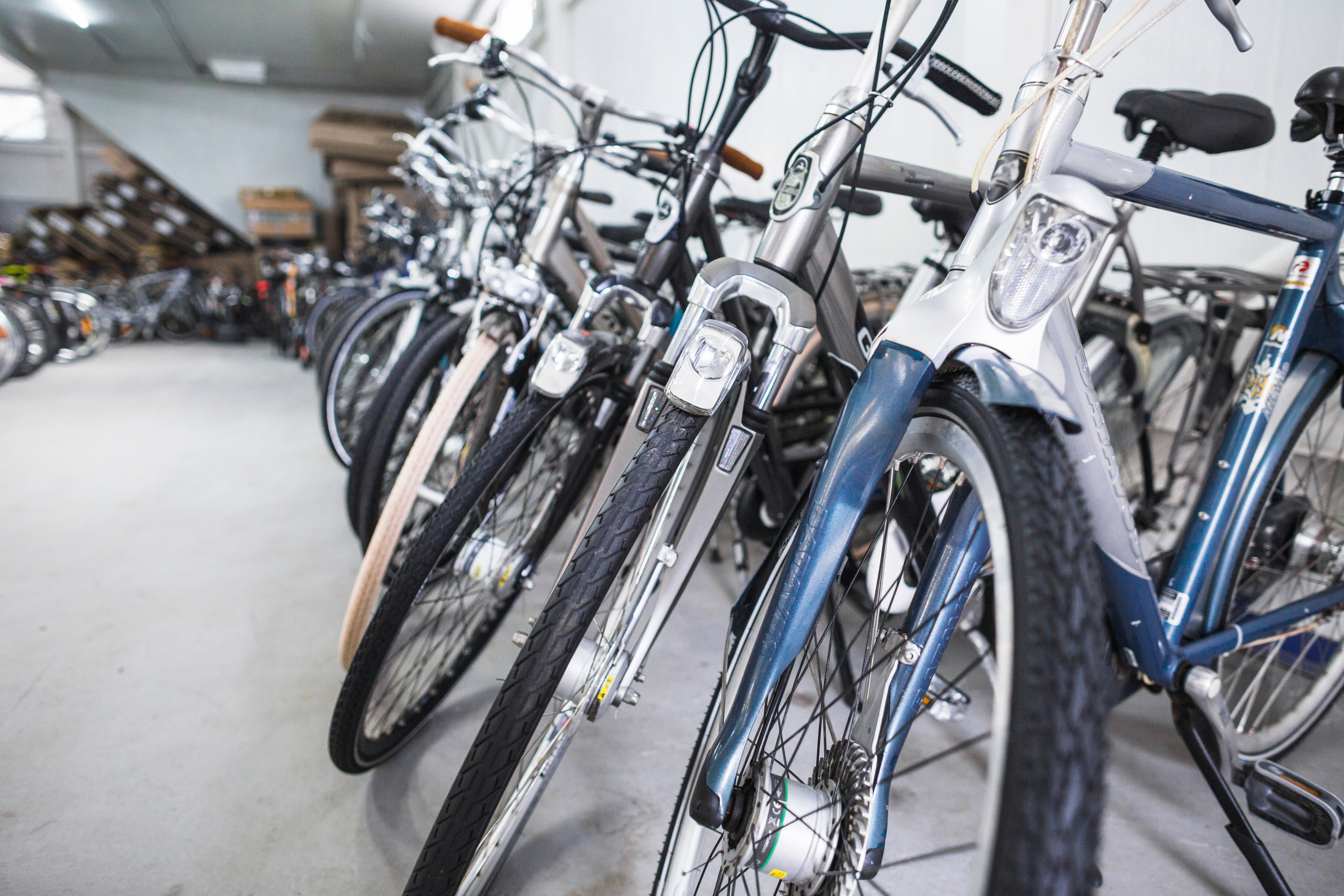 Fila de bicicletas en la tienda Chaskicleta